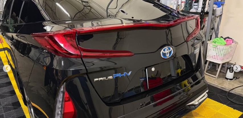 プリウスphv zvw52